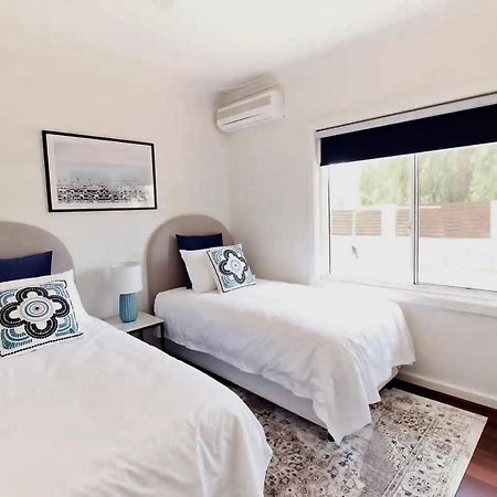 The Parkview Retreat Villa Rockingham Ngoại thất bức ảnh